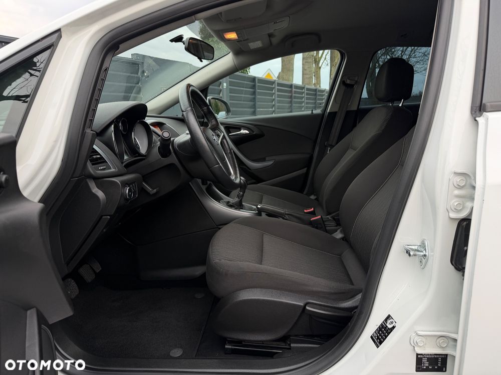 Opel Astra 1.4 T Cosmo - 12