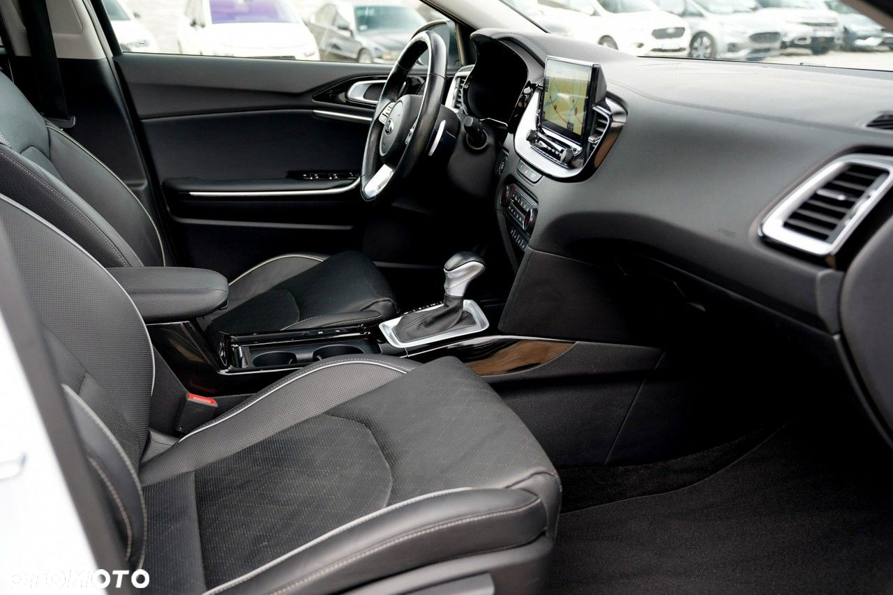 Kia XCeed 1.6 CRDi (48V Mild-Hybrid) DCT7 PLATINUM - 26