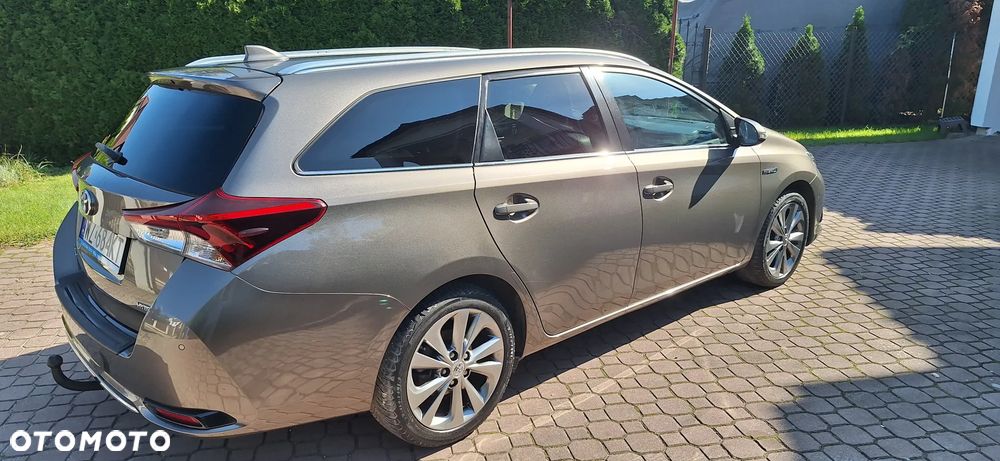 Toyota Auris Hybrid 135 Premium - 5