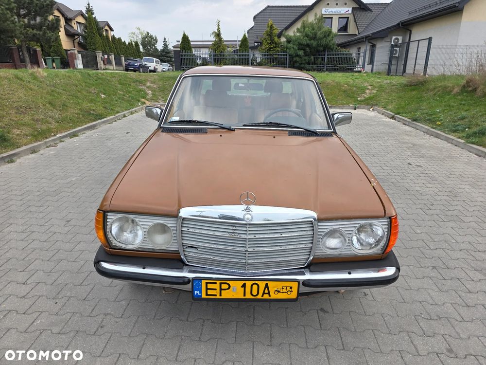 Mercedes-Benz W123 - 9