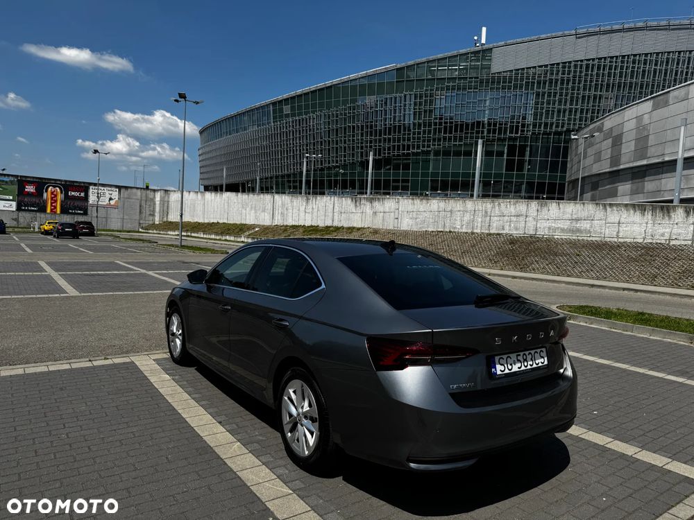 Skoda Octavia 2.0 TDI Selection DSG - 5