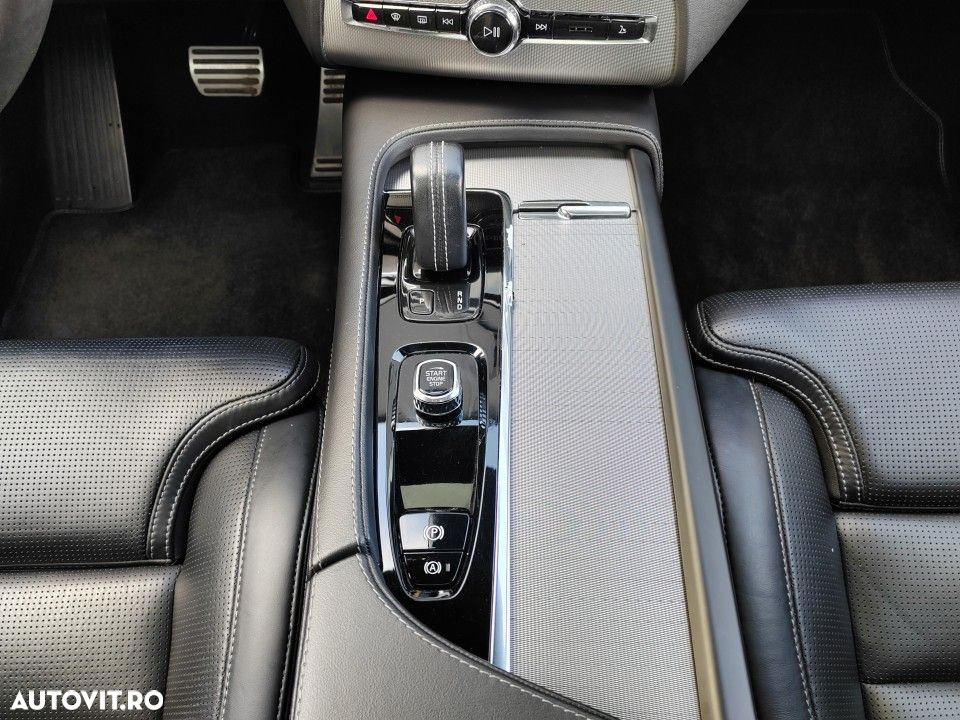 Volvo XC 90 B5 MHEV AWD 5 locuri R-Design - 29