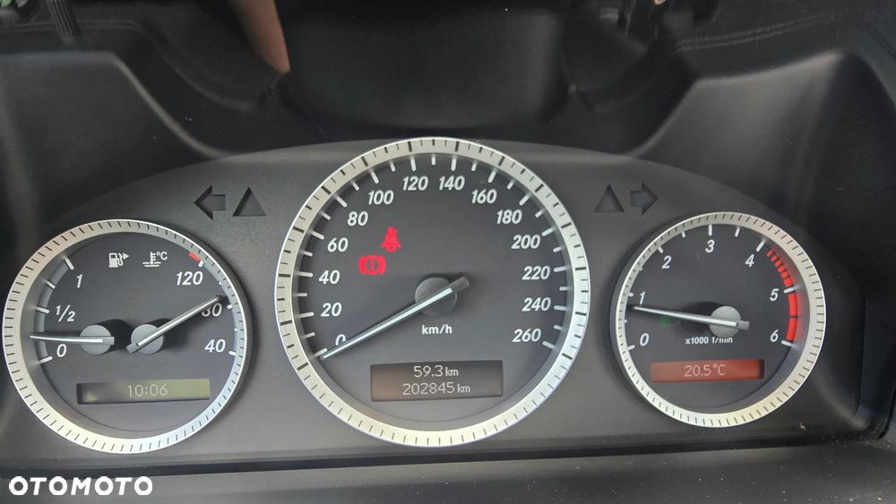 Mercedes-Benz Klasa C 200 CDI Classic - 14
