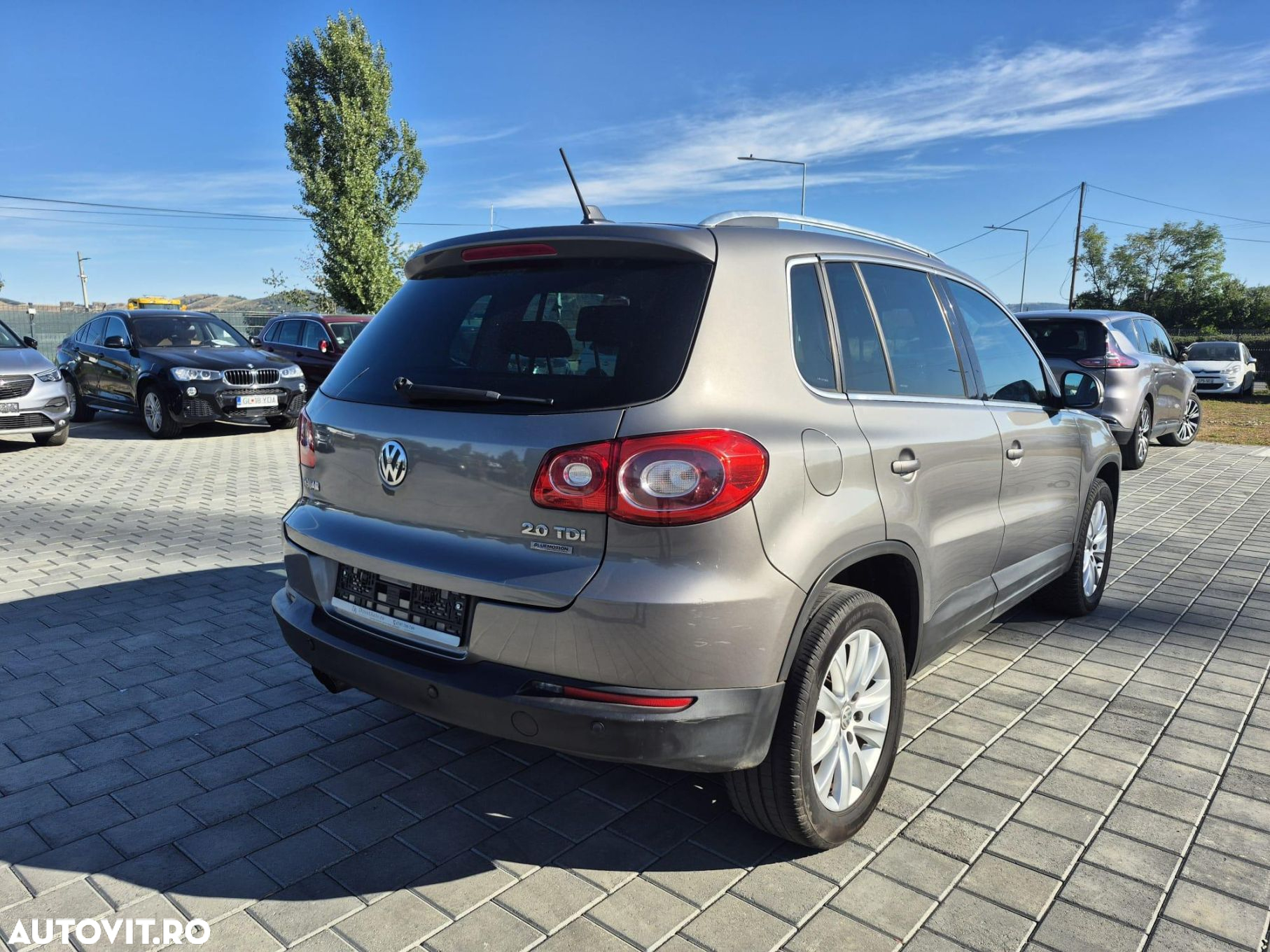 Volkswagen Tiguan - 4