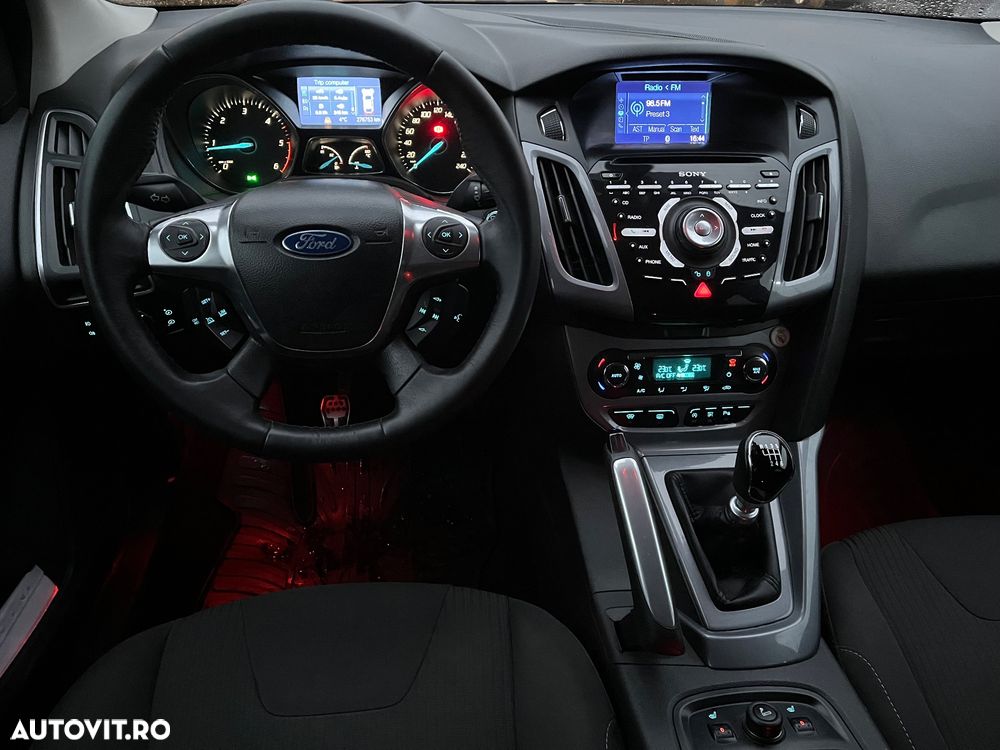 Ford Focus ver-1-6-tdci-dpf-start--stopp--system-titanium - 12