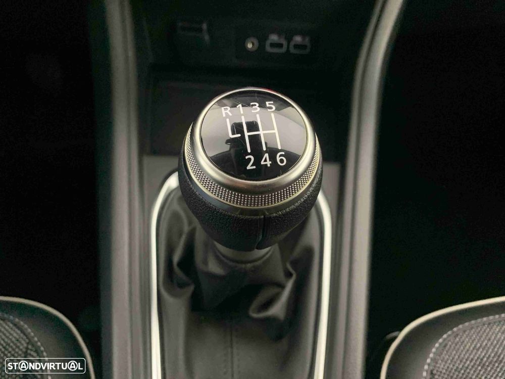 Renault Captur 1.0 TCe Techno - 10