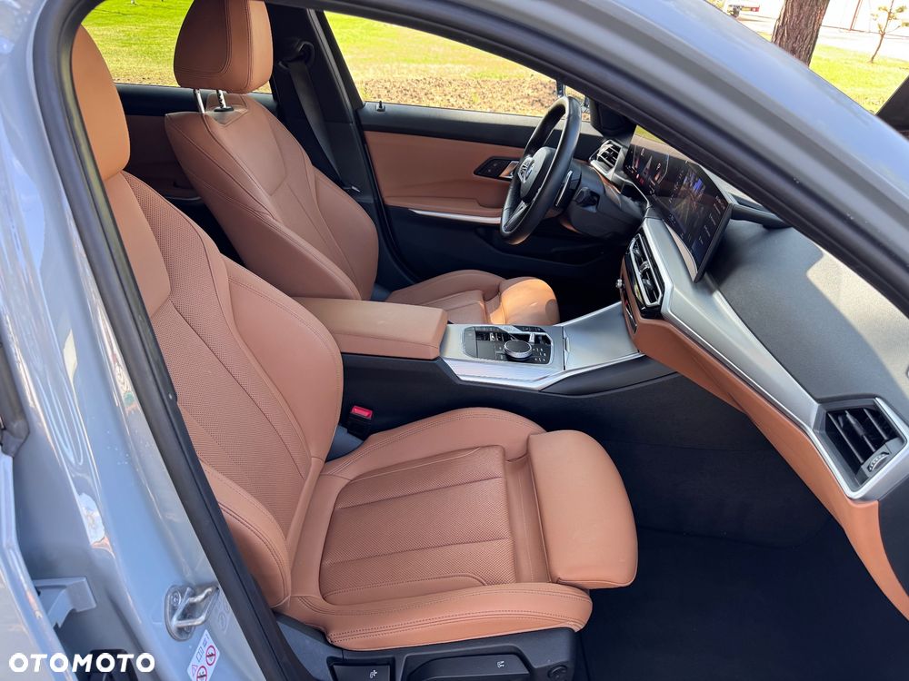 BMW Seria 3 320d xDrive mHEV M Sport - 16