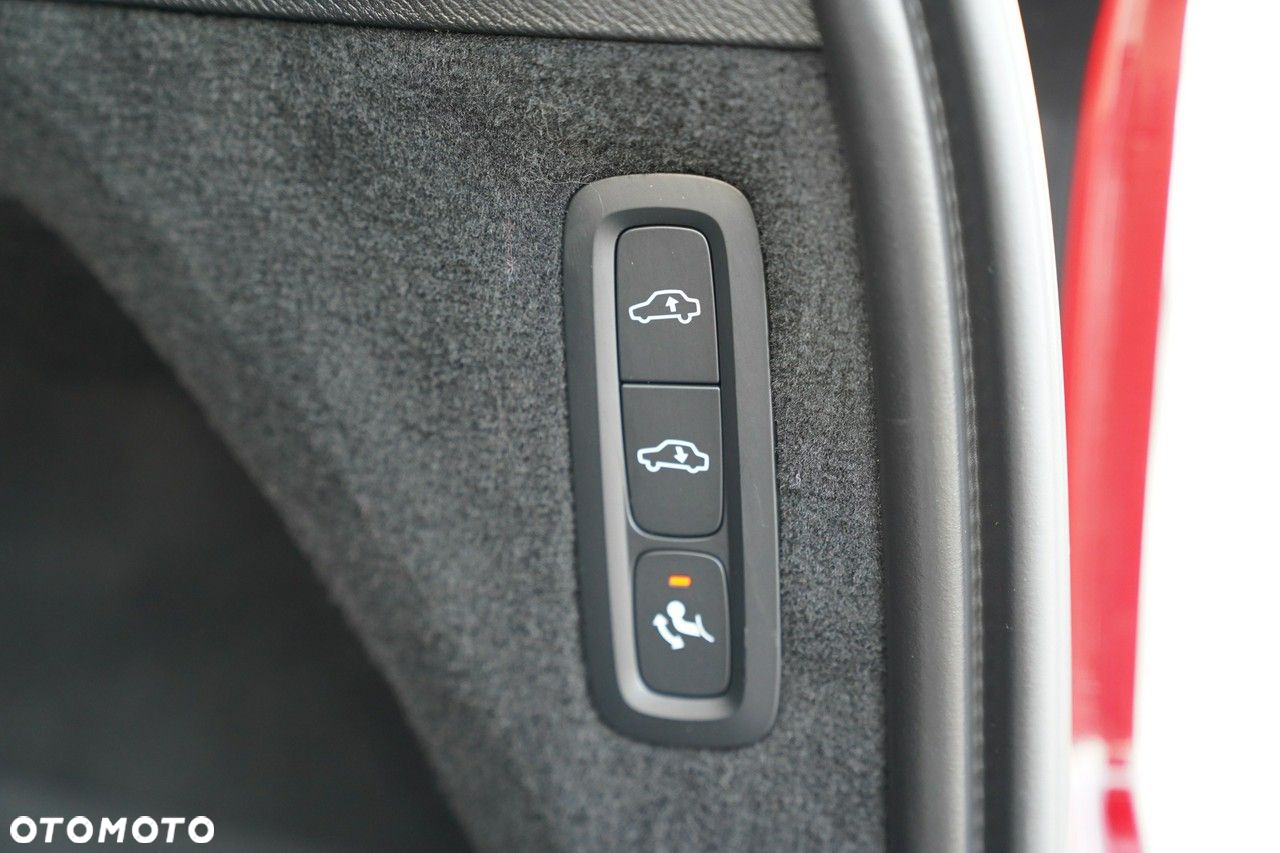 Volvo XC 90 - 12