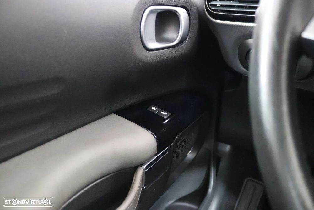 Citroën C4 Cactus 1.2 PureTech Shine EAT6 - 15