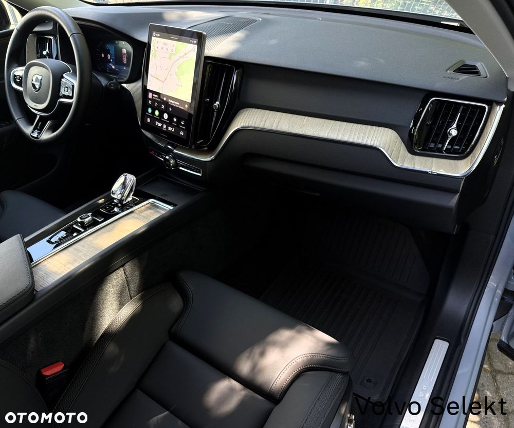 Volvo XC 60 2025