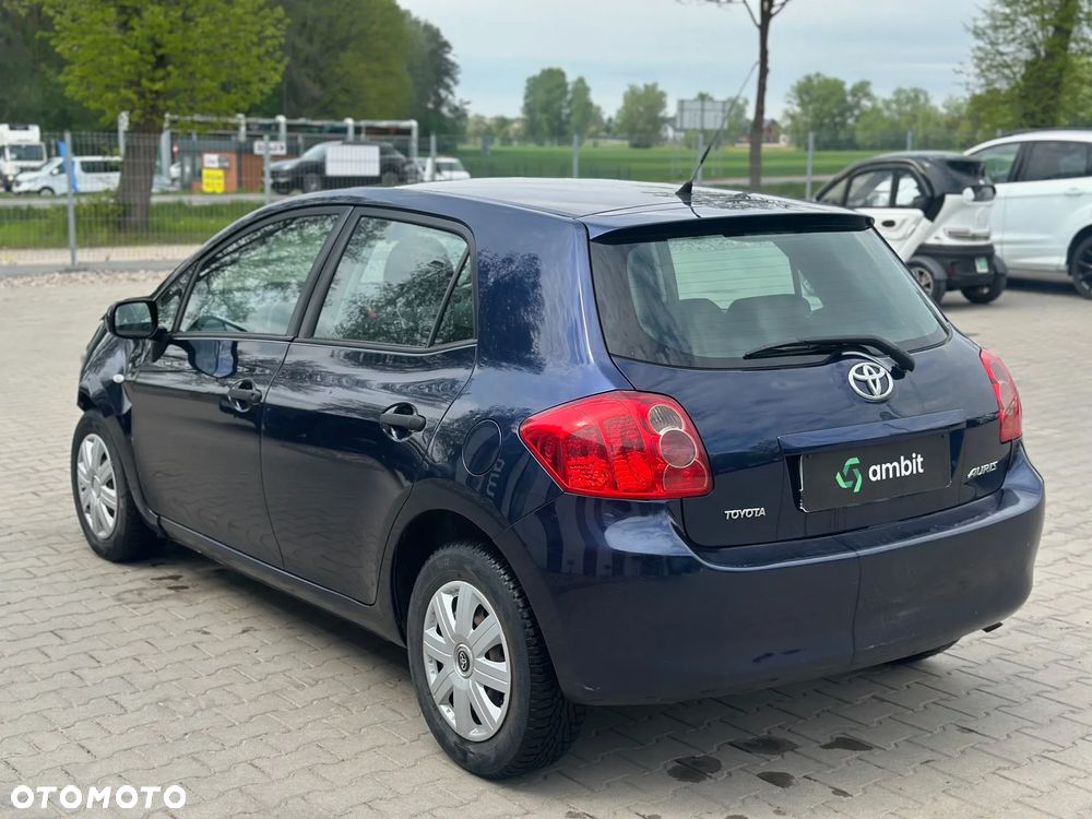 Toyota Auris - 6