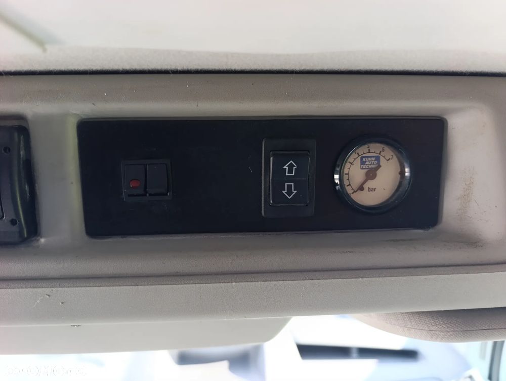 Ford Transit - 19