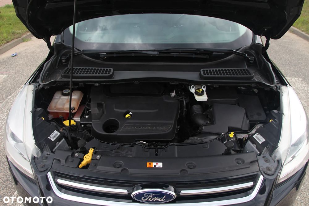 Ford Kuga 2.0 TDCi 4WD Titanium - 38