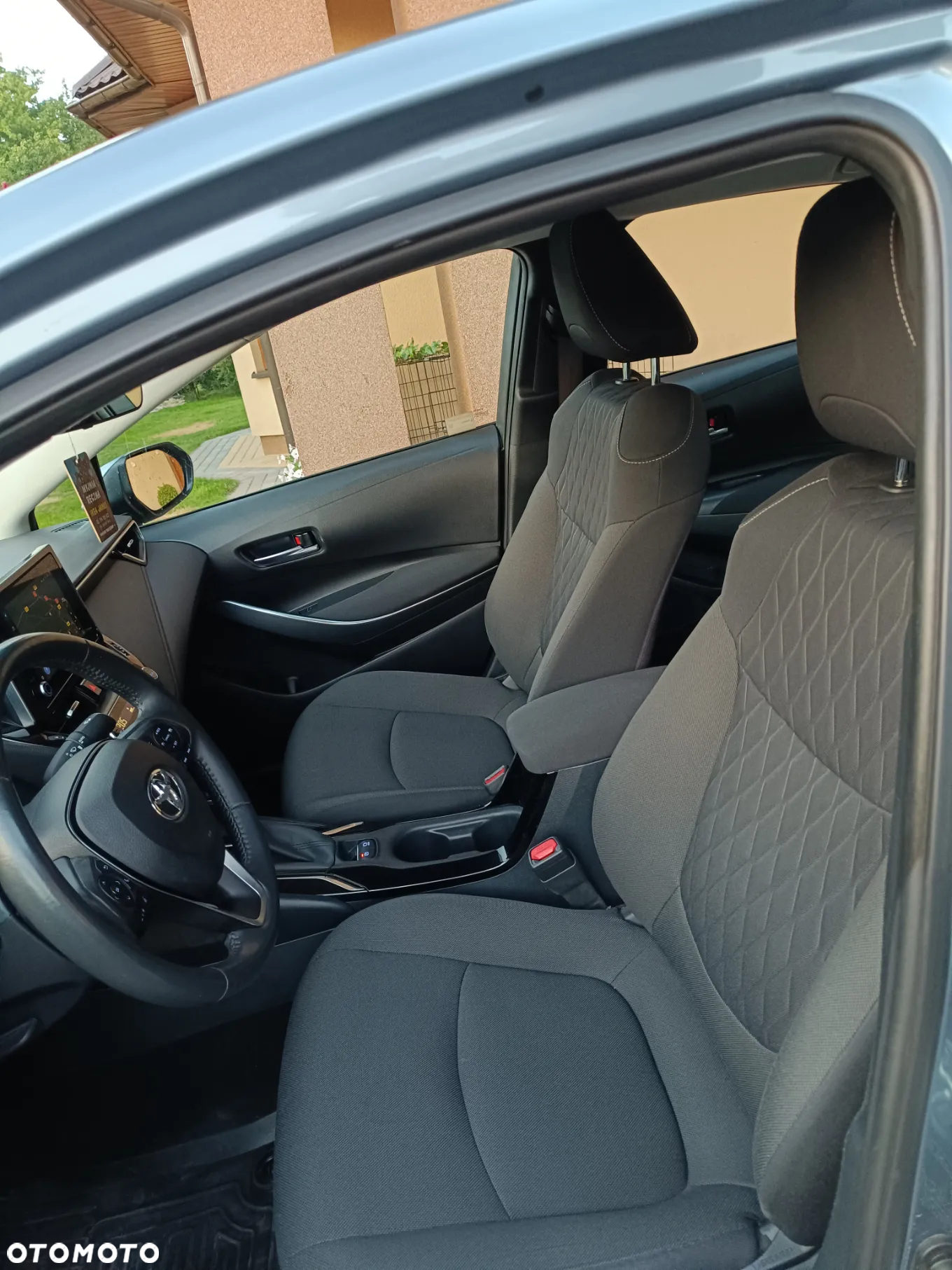 Toyota Corolla 1.8 Hybrid Comfort - 26