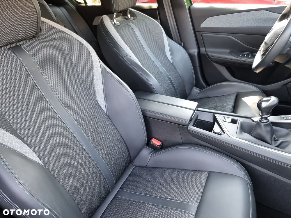 Peugeot 308 1.2 PureTech Allure Pack S&S - 22