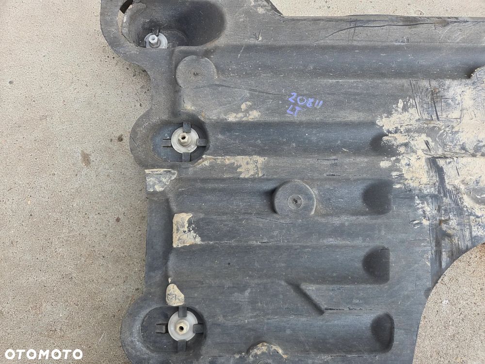 Osłona podwozia lewa tylna Peugeot 208 II  9823573680 - 4
