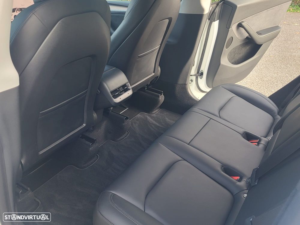 Tesla Model Y Standard - 14