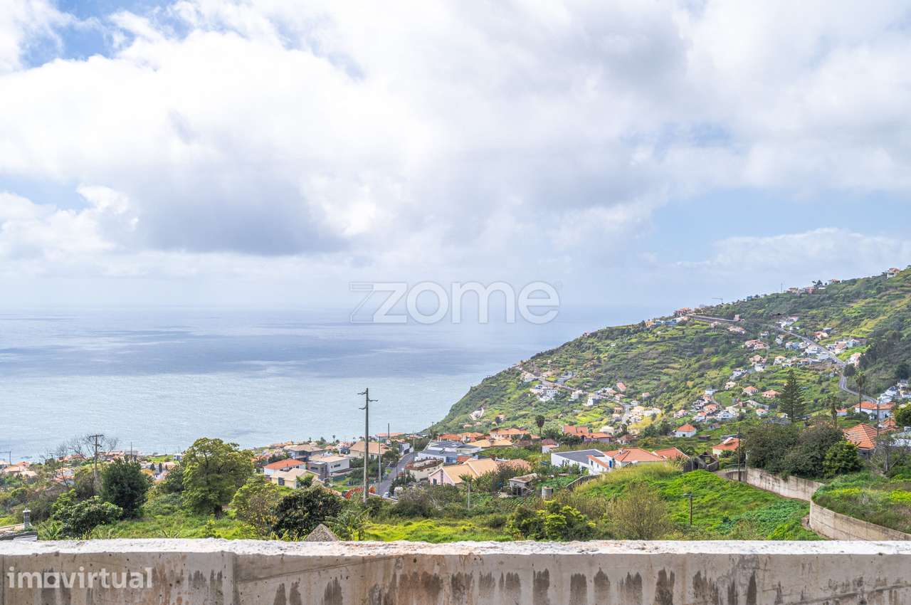 Moradia T3 Nova Tipo Geminada com piscina,H2 Arco da Calheta - Grande imagem: 4/43