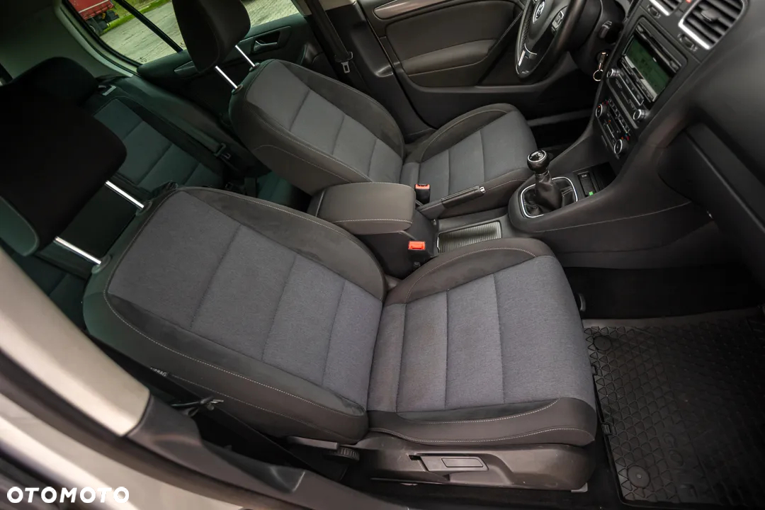 Volkswagen Golf 1.6 TDI DPF Style - 21
