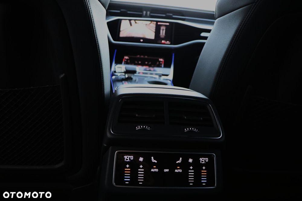 Audi A6 Avant - 32