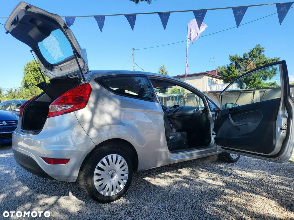 Ford Fiesta - 12