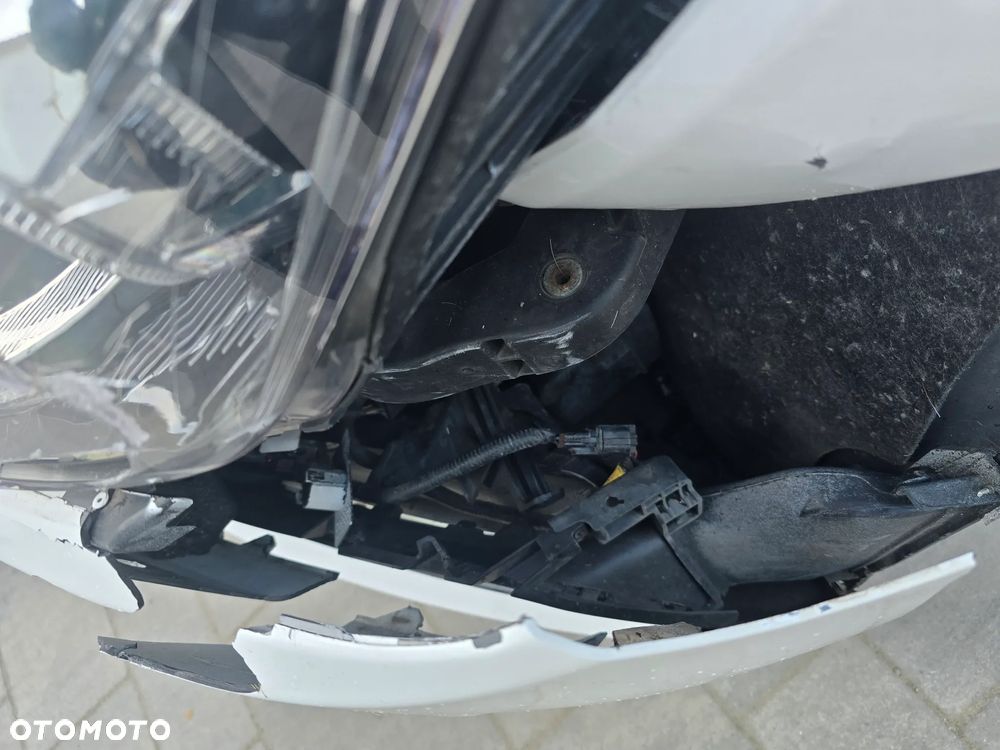 Hyundai i40 Kombi 1.7 CRDi DCT Style - 22