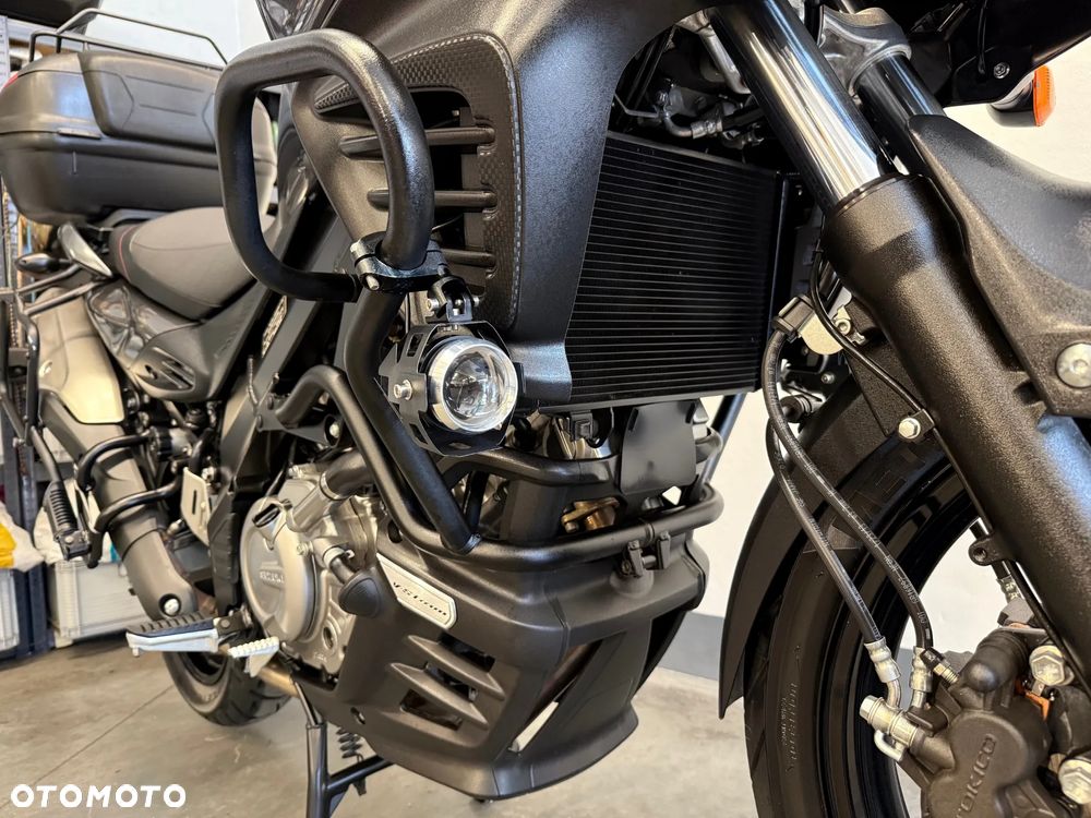 Suzuki V-STROM - 17