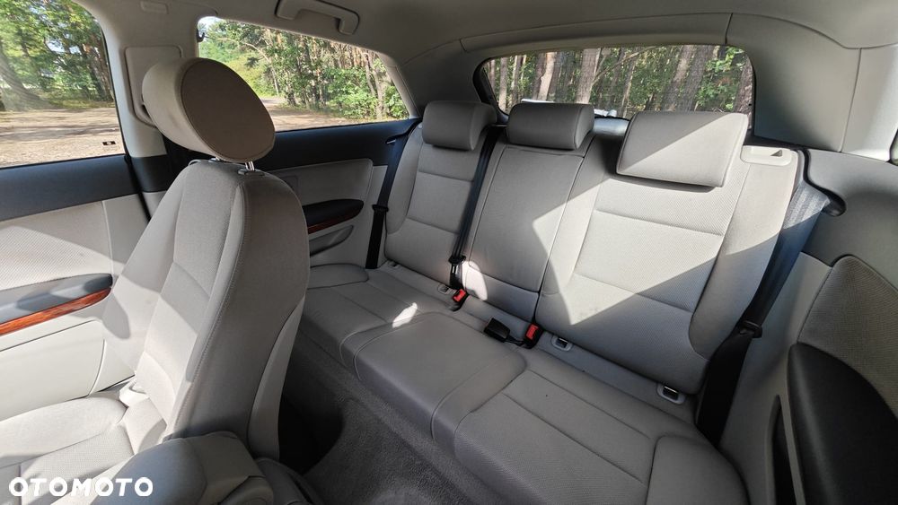 Audi A3 3-drzwiowe 2.0T FSI Quattro Ambiente - 9