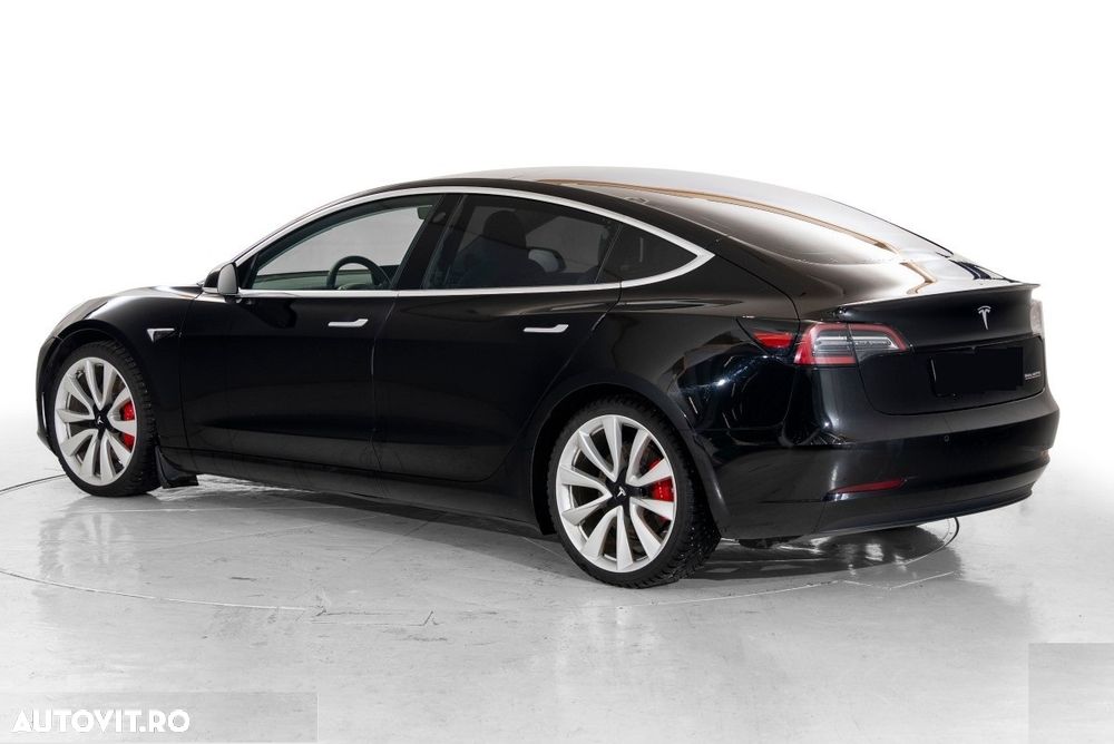 Tesla Model 3 Langstreckenbatterie Allradantrieb Dual Motor Performance - 7