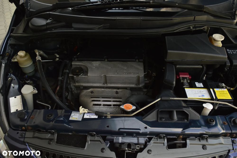 Mitsubishi Grandis 2.4 Invite - 18