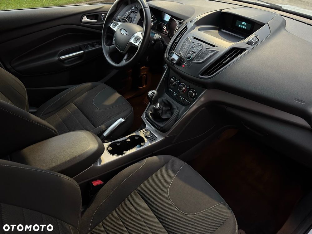 Ford Kuga 2.0 TDCi 2x4 Trend - 7