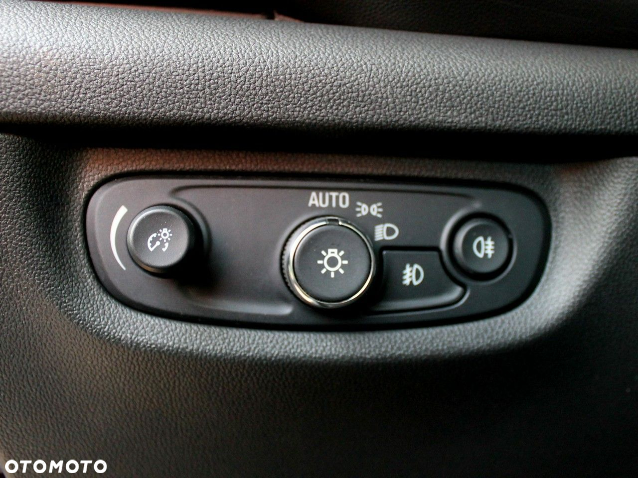 Opel Insignia - 31