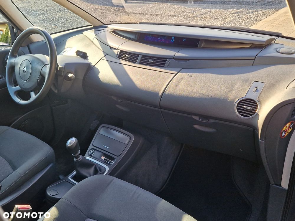 Renault Espace 2.0 Authentique - 15