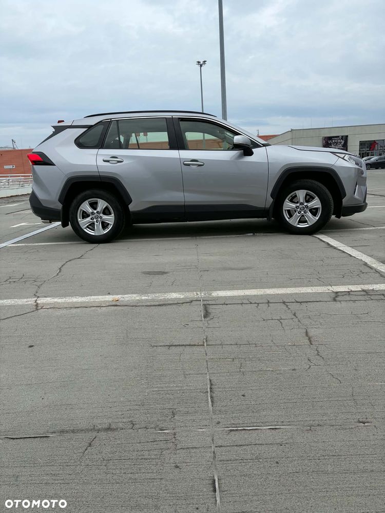 Toyota RAV4 - 4