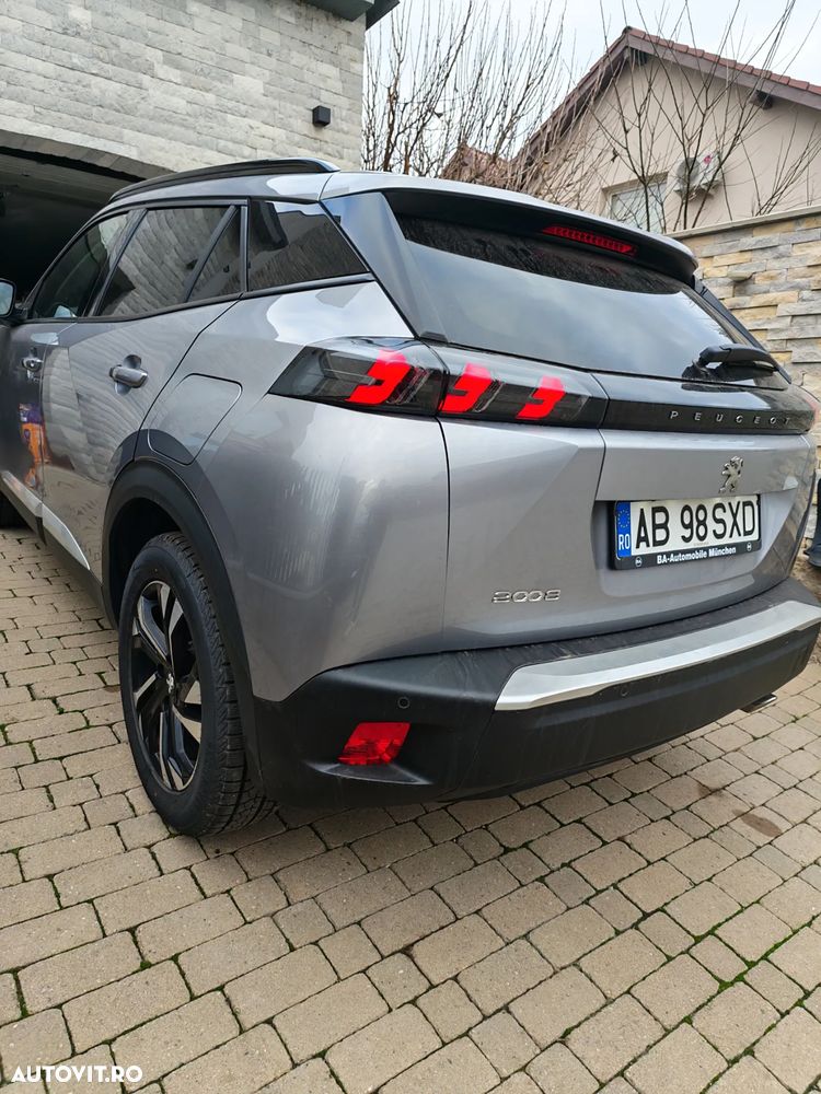 Peugeot 2008 BlueHDi 130 EAT8 Allure - 4