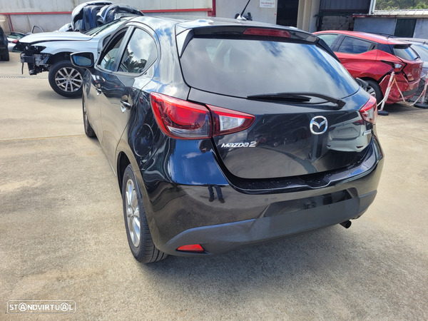 Mazda 2 2017 para peças