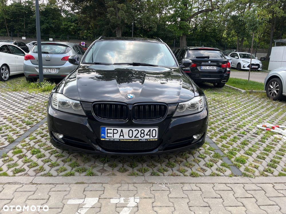 BMW Seria 3 318d - 3