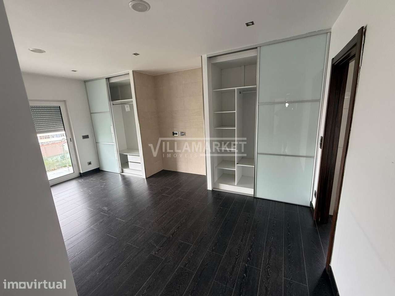 Espaçoso e luxusos Apartamento T3 com 2 suites, garagem e sótão situad - Grande imagem: 5/40