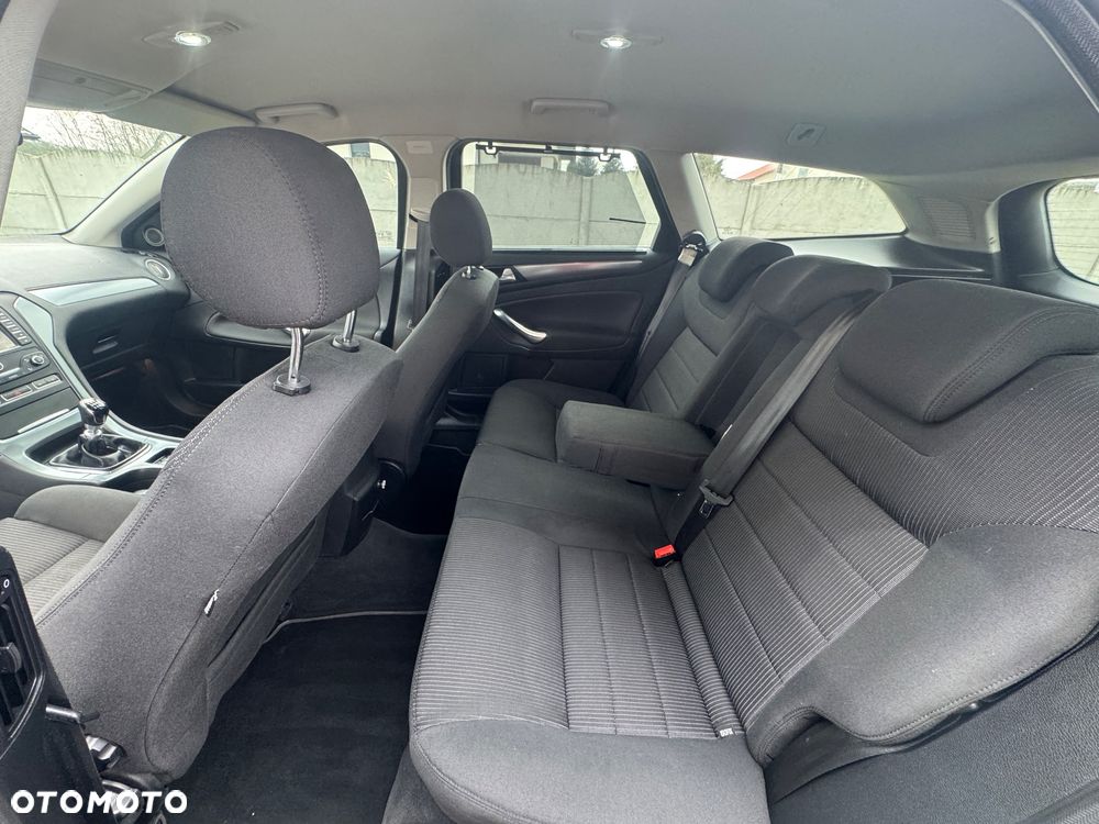 Ford Mondeo 2.2 TDCi Trend - 18