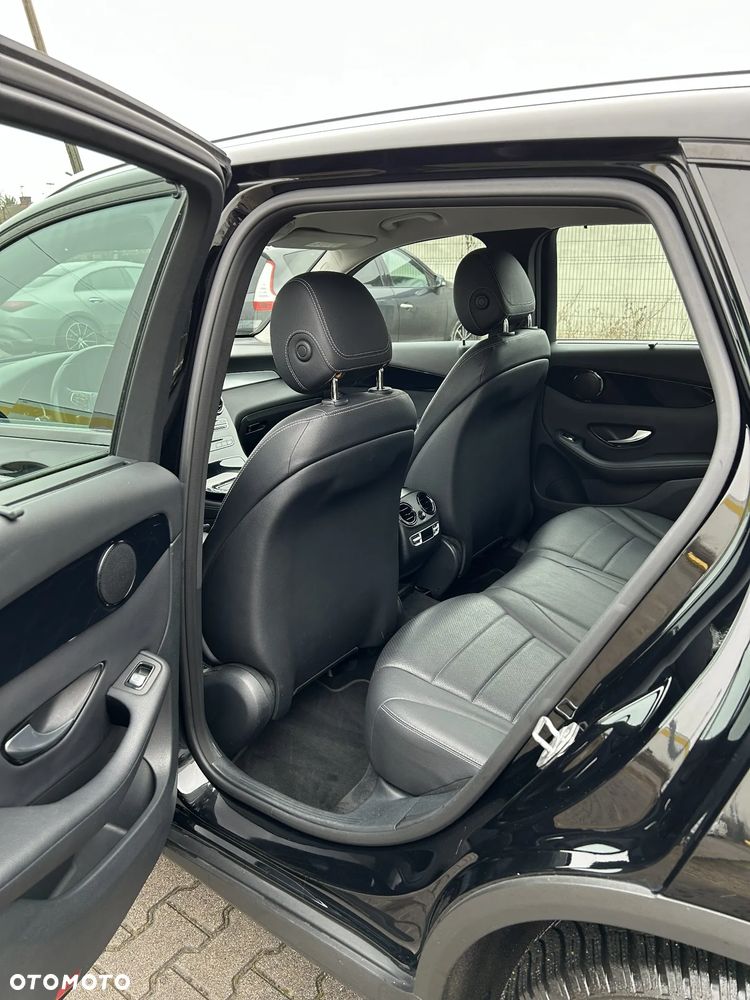 Mercedes-Benz GLC - 7