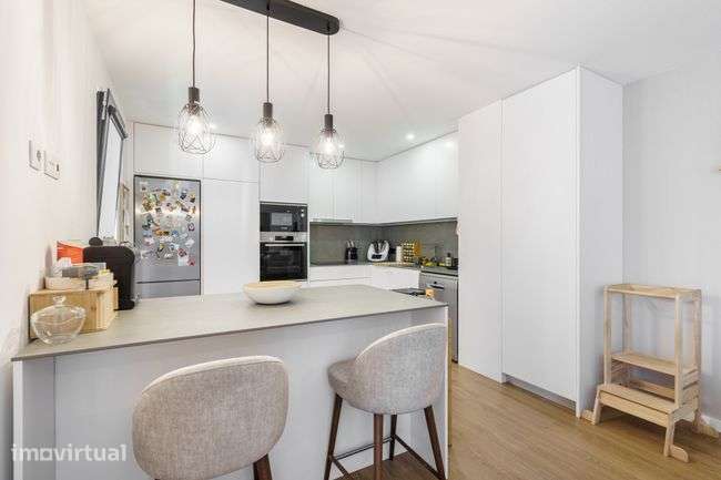 Apartamento T3 Semi-novo com Varandas em Real, Braga - Grande imagem: 4/10