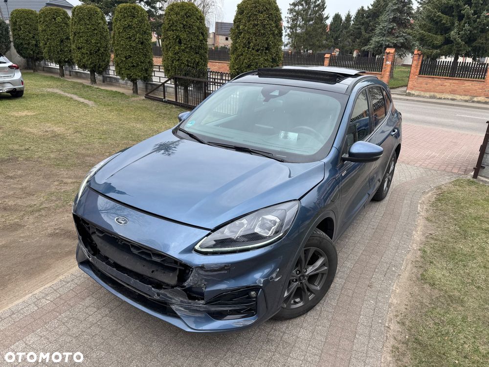Ford Kuga - 1