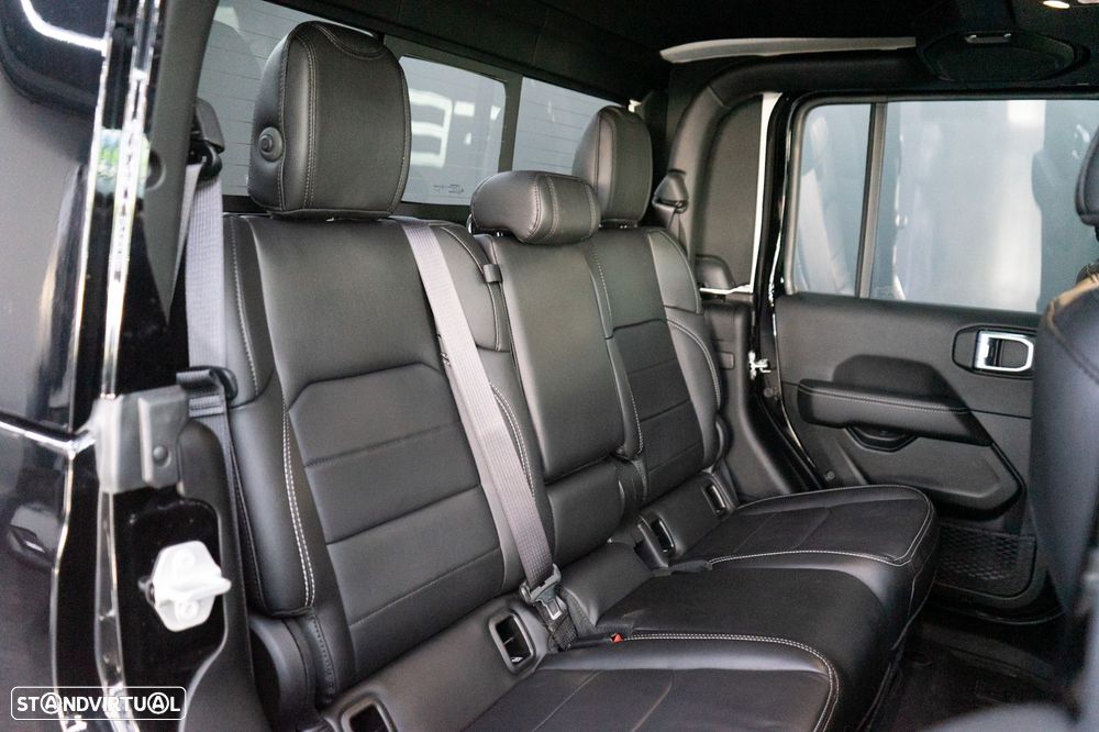 Jeep Gladiator 3.0 CRD Overland AT8 - 8