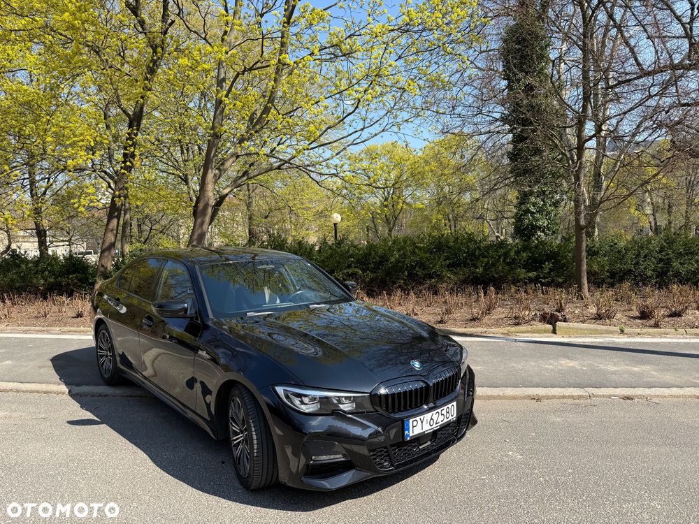 BMW Seria 3 320d xDrive MHEV M Sport sport - 4