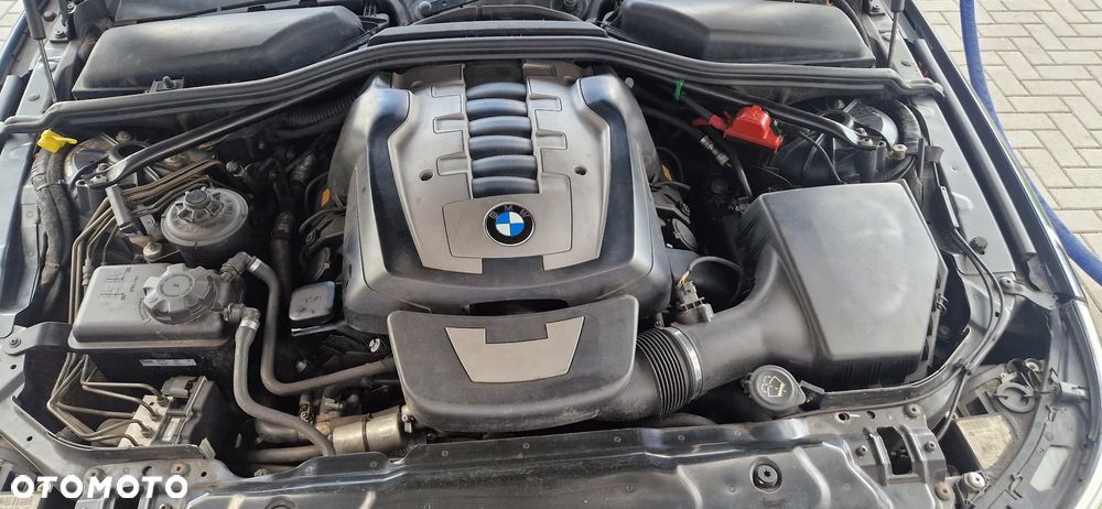BMW Seria 5 540i - 13