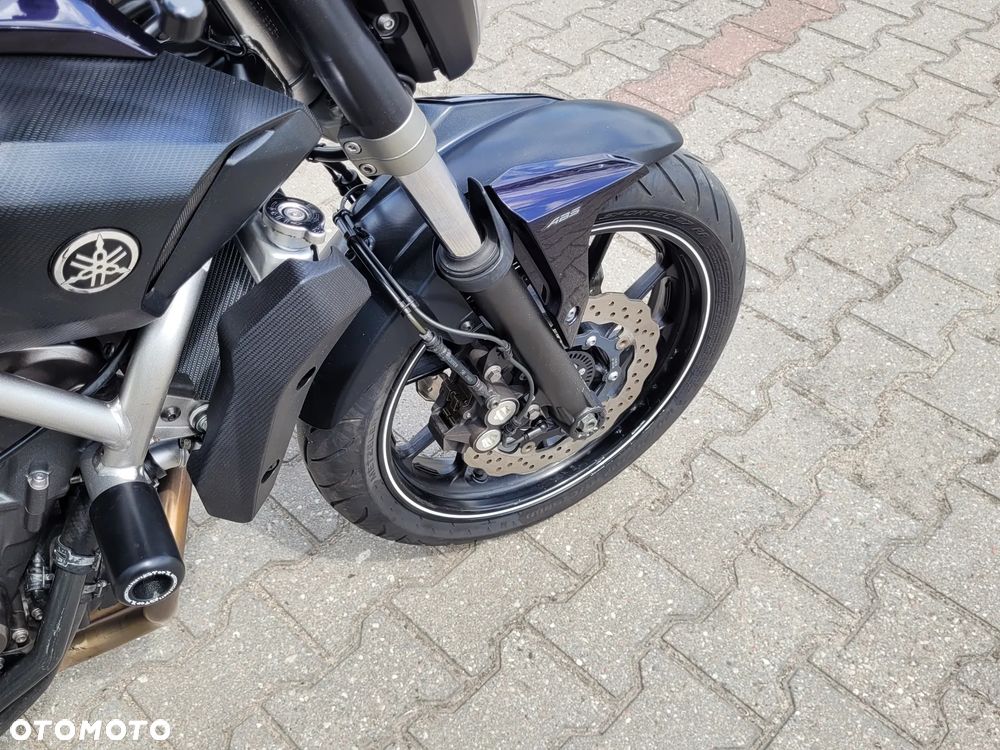 Yamaha MT - 12