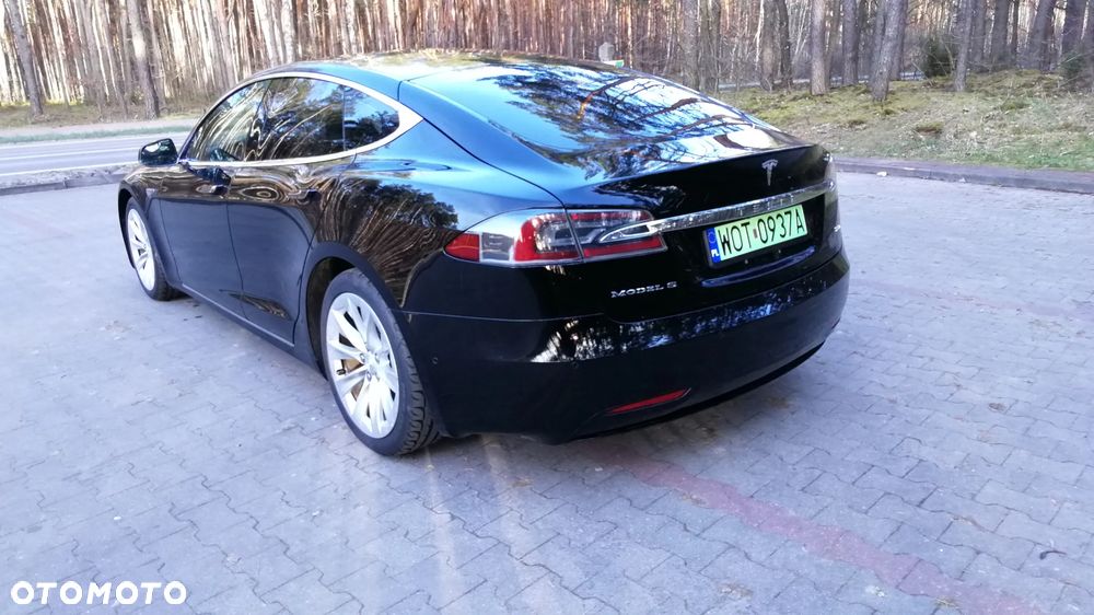Tesla Model S 75D Allradantrieb - 4