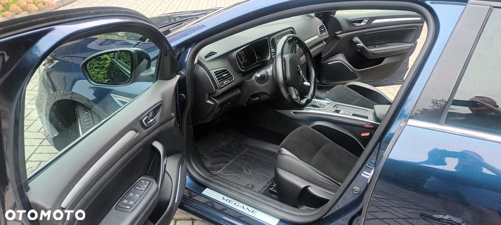 Renault Megane ENERGY TCe 130 EDC LIMITED - 11