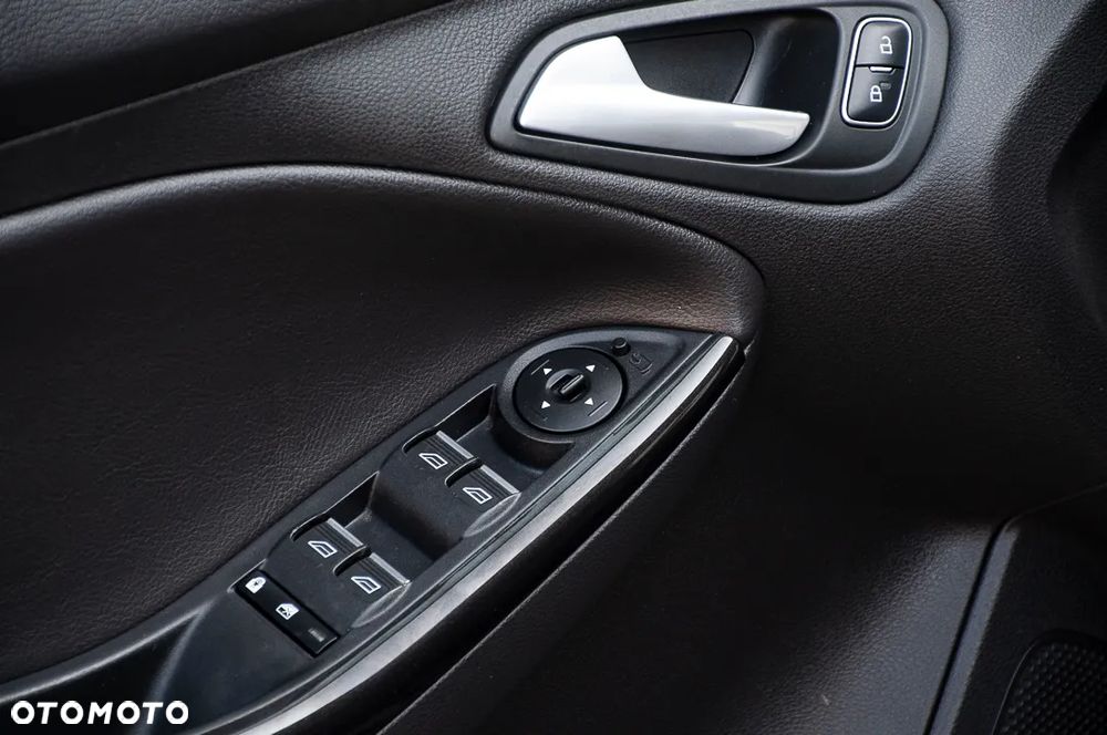 Ford Focus - 18