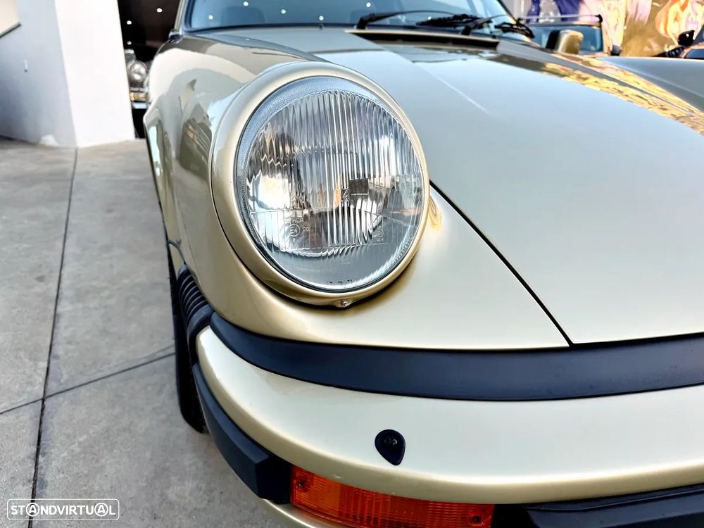 Porsche 911 Série G - 36